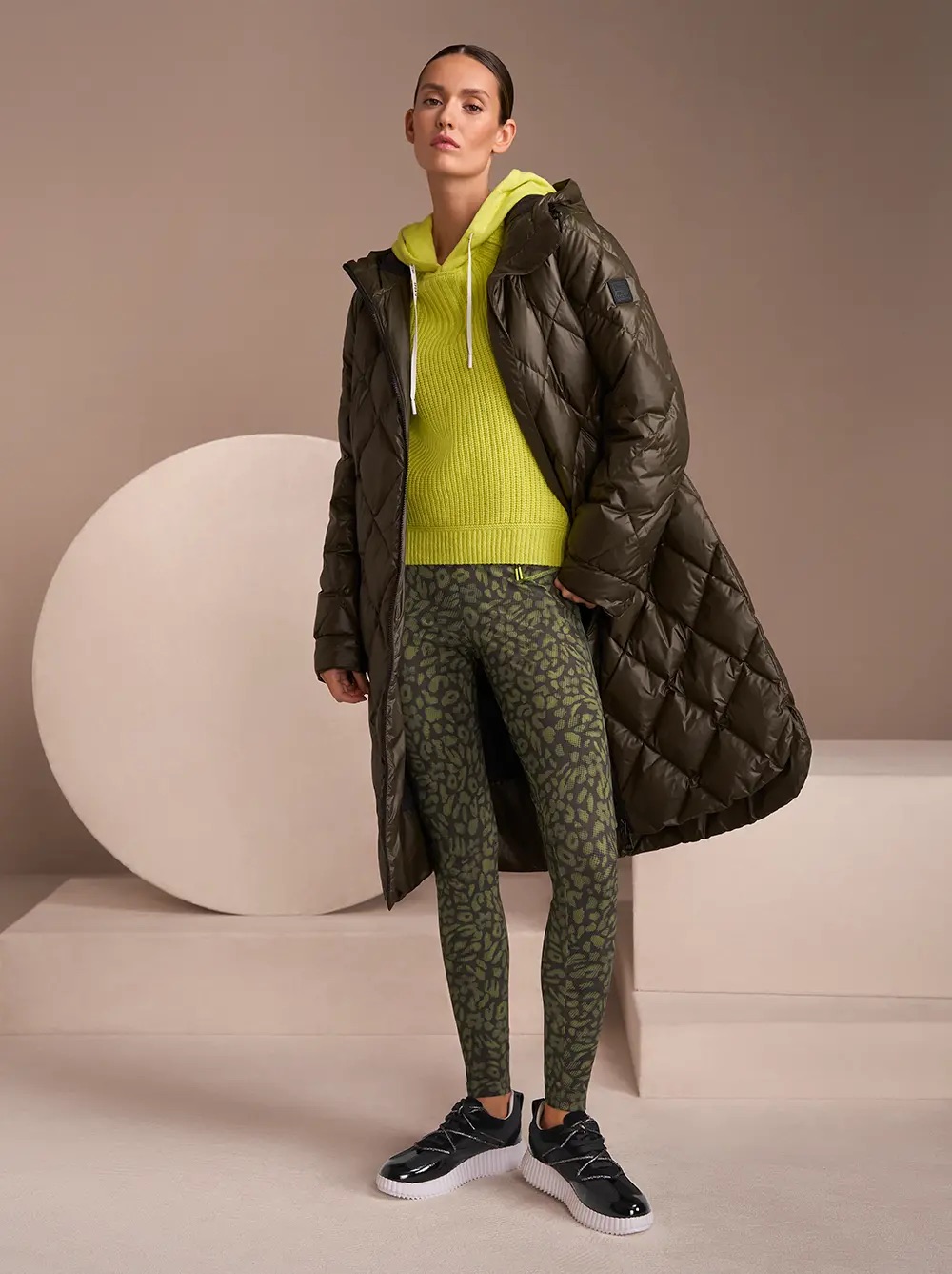 Marc Cain Sports Mascotte Mode Najaar - Winter 2025 Look 17