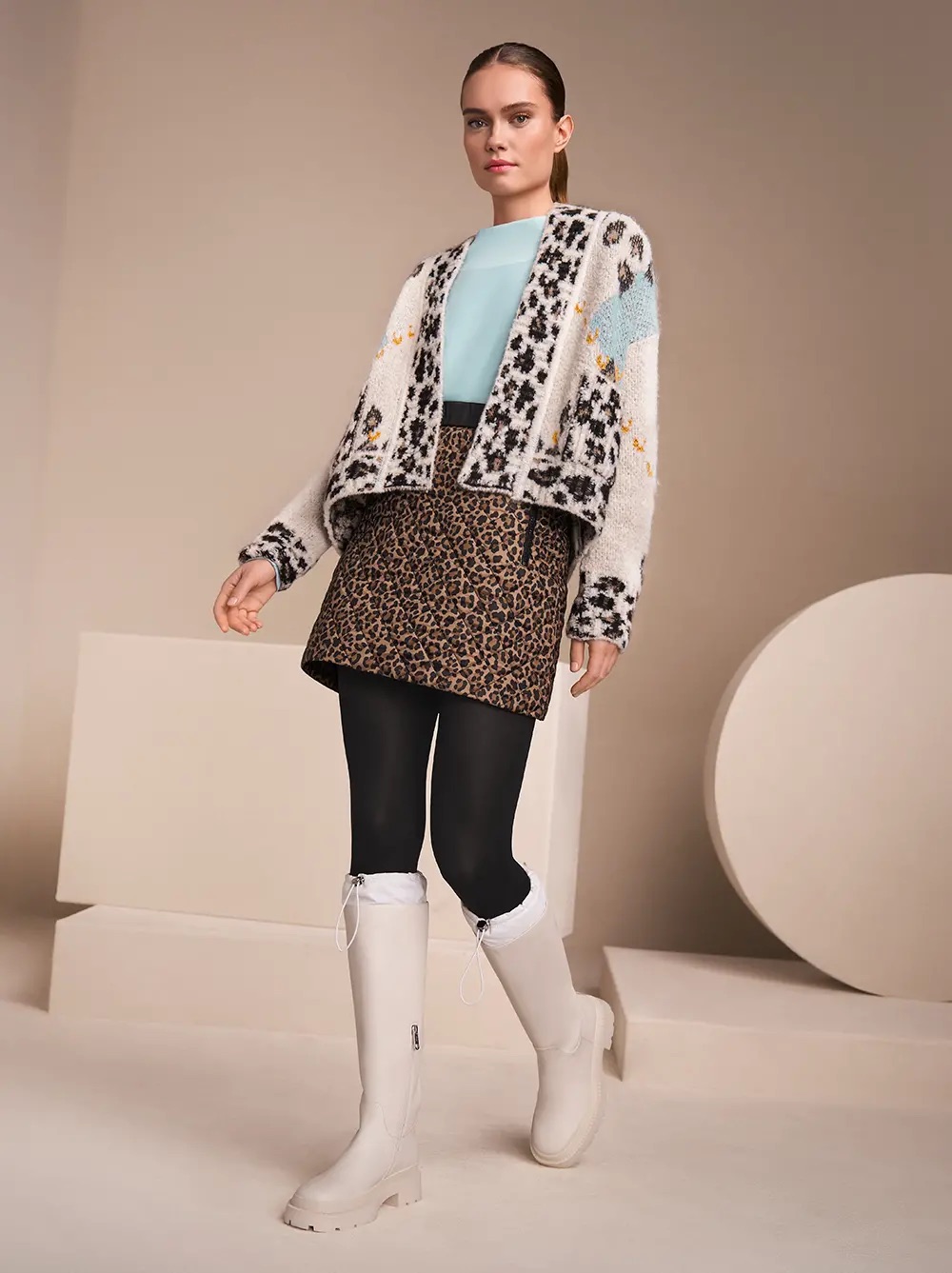 Marc Cain Sports Mascotte Mode Najaar - Winter 2025 Look 22