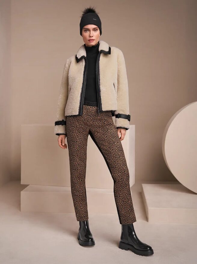 Marc Cain Sport Mascotte Mode Najaar - Winter 2025 Look 21